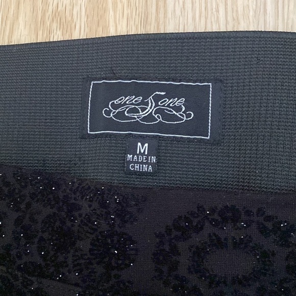 Y2K ONE 5 One Black Velvet Shimmer Leggings Stretchy Waist Size M Holiday Glam - Picture 9 of 13